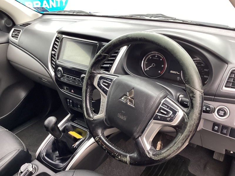 Mitsubishi DI-D DC Warrior 4X4 A/C Euro 6