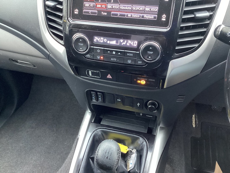 Mitsubishi DI-D DC Warrior 4X4 A/C Euro 6