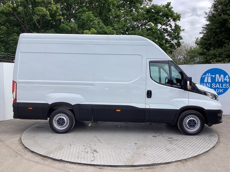 Iveco D HPI 14V 35S 3520 MWB XH/R A/C Euro 6