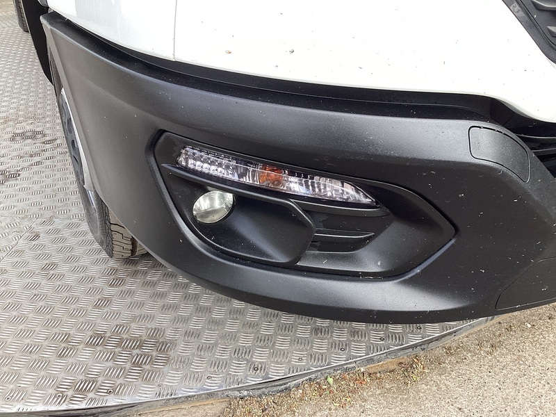 Iveco D HPI 14V 35S 3520 MWB XH/R A/C Euro 6