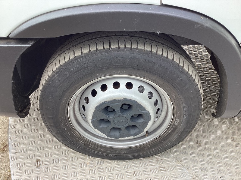 Iveco D HPI 14V 35S 3520 MWB XH/R A/C Euro 6