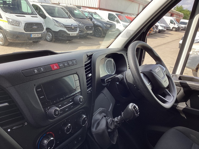 Iveco D HPI 14V 35S 3520 MWB XH/R A/C Euro 6