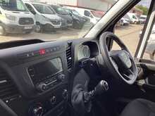Iveco Daily D HPI 14V 35S 3520 MWB XH/R A/C Euro 6 