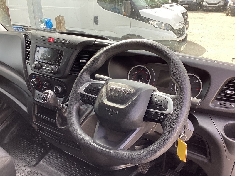 Iveco D HPI 14V 35S 3520 MWB XH/R A/C Euro 6