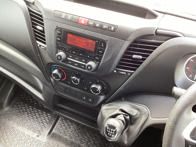 Iveco D HPI 14V 35S 3520 MWB XH/R A/C Euro 6