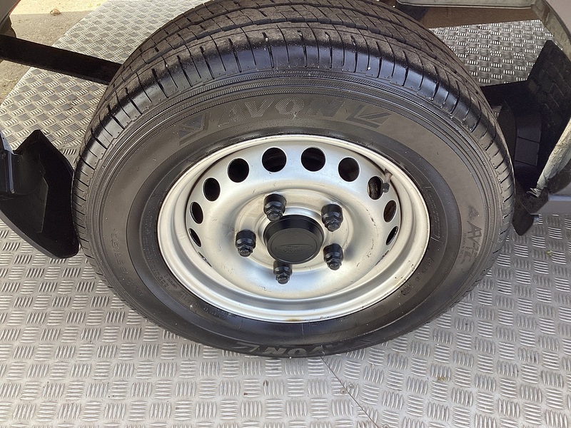 Ford 350 EcoBlue Leader LWB High Roof Euro 6