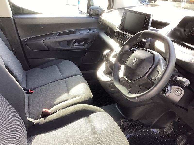 Peugeot BlueHDi 1000 Professional SWB A/C Euro 6