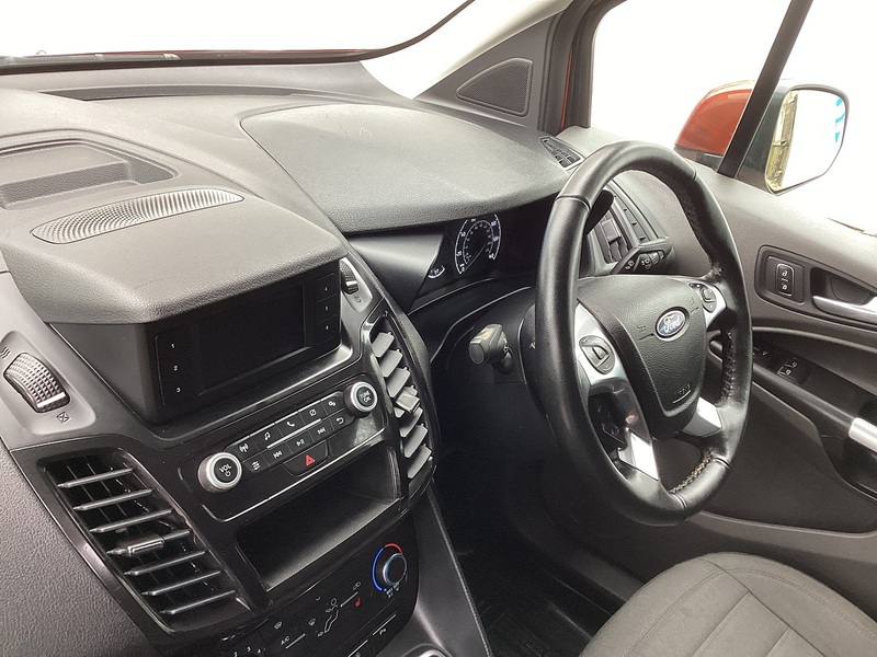 Ford 240 EcoBlue Limited LWB L/R A/C Euro 6