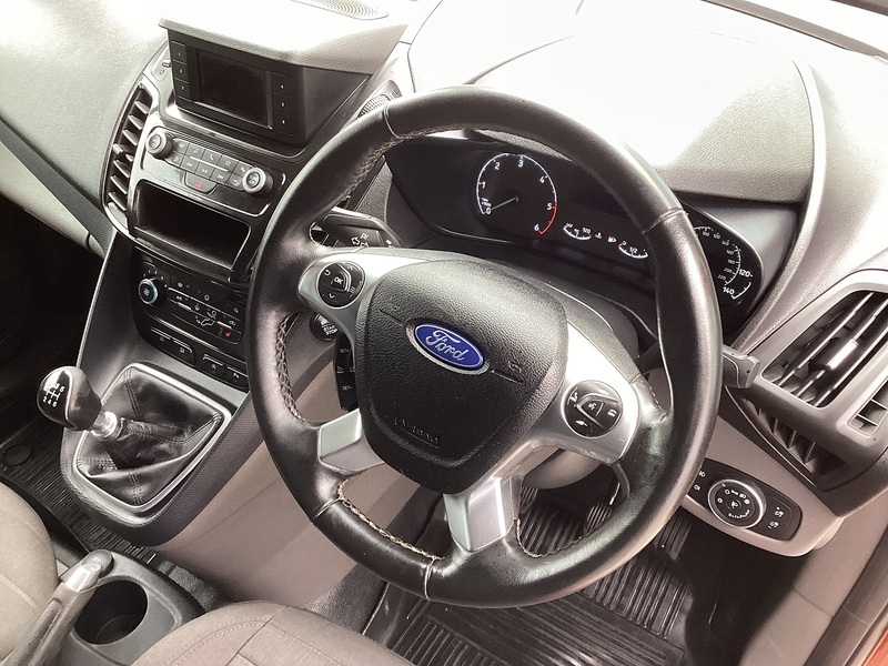 Ford 240 EcoBlue Limited LWB L/R A/C Euro 6