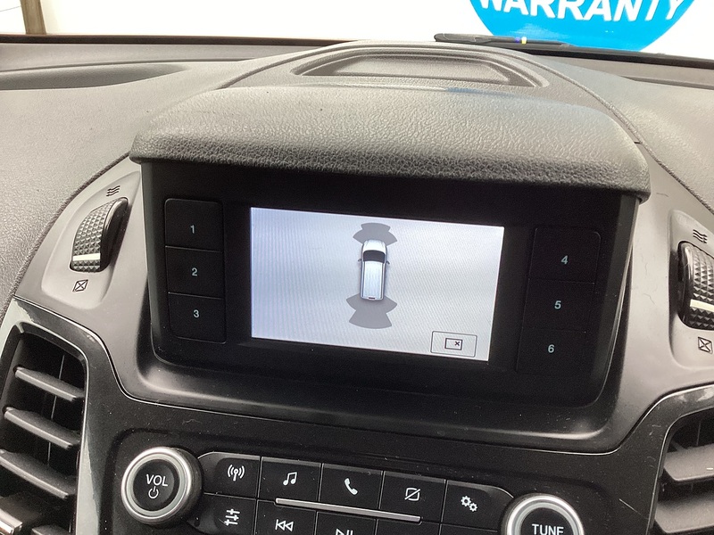 Ford 240 EcoBlue Limited LWB L/R A/C Euro 6