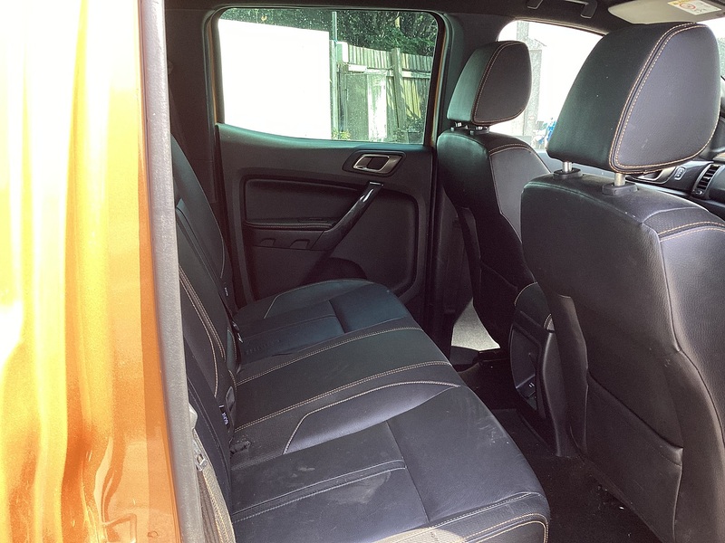 Ford EcoBlue Wildtrak Crewcab FSH A/C Euro 6