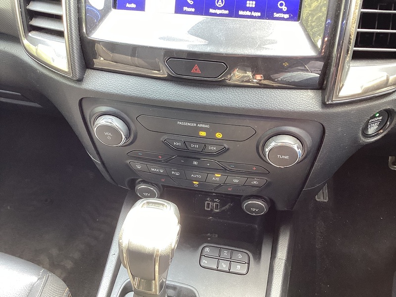 Ford EcoBlue Wildtrak Crewcab FSH A/C Euro 6