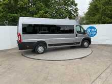 Peugeot Boxer 17 Seat MinibusLite BlueHDi 435 Professional Premium + 17 Seat Lite 