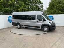 Peugeot Boxer 17 Seat MinibusLite BlueHDi 435 Professional Premium + 17 Seat Lite 