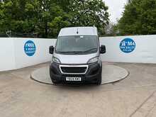 Peugeot Boxer 17 Seat MinibusLite BlueHDi 435 Professional Premium + 17 Seat Lite 