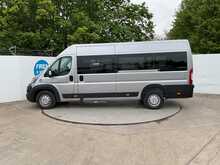 Peugeot Boxer 17 Seat MinibusLite BlueHDi 435 Professional Premium + 17 Seat Lite 