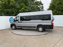 Peugeot Boxer 17 Seat MinibusLite BlueHDi 435 Professional Premium + 17 Seat Lite 
