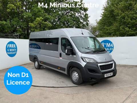 Peugeot Boxer 17 Seat MinibusLite, BlueHDi 435 Professional Premium + 17 Seat Lite Minibus