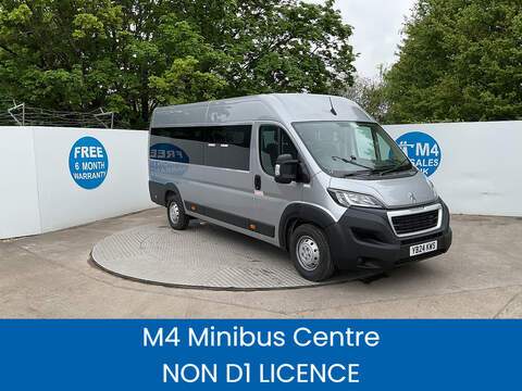 Peugeot Boxer 17 Seat MinibusLite, BlueHDi 435 Professional Premium + 17 Seat Lite Minibus