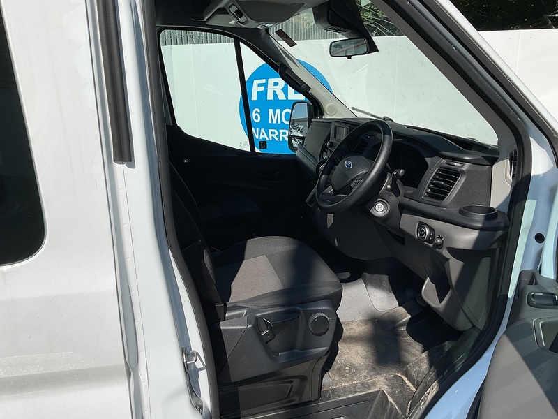 Ford 2.0 460 EcoBlue Leader Minibus  Diesel Auto RWD L4 H3 Euro 6 (s/s) (17 Seat, DRW) (165 ps)