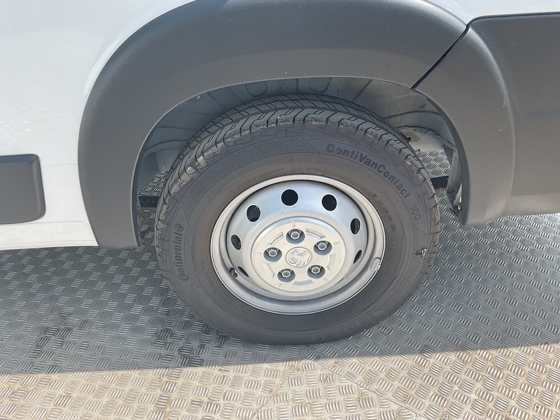 Vauxhall CDTi 3500 BiTurbo Prime 17 Seat Lite Minibus 