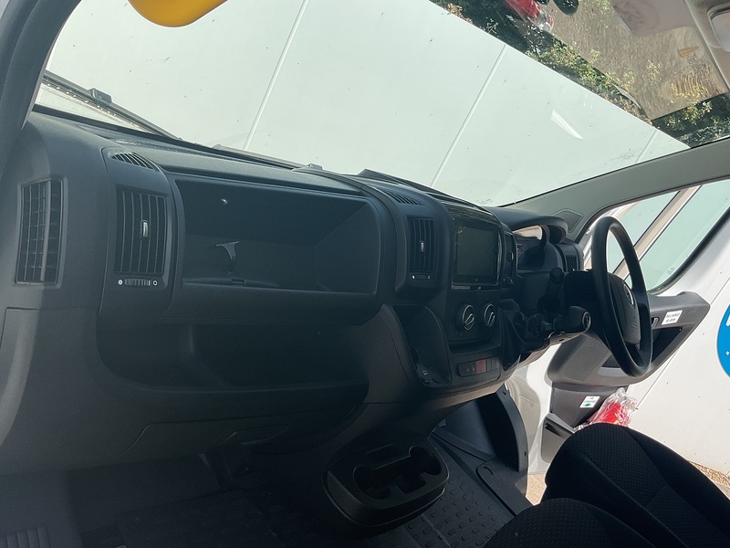 Vauxhall CDTi 3500 BiTurbo Prime 17 Seat Lite Minibus 