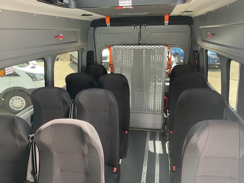 Vauxhall CDTi 3500 BiTurbo Prime 17 Seat Lite Minibus 