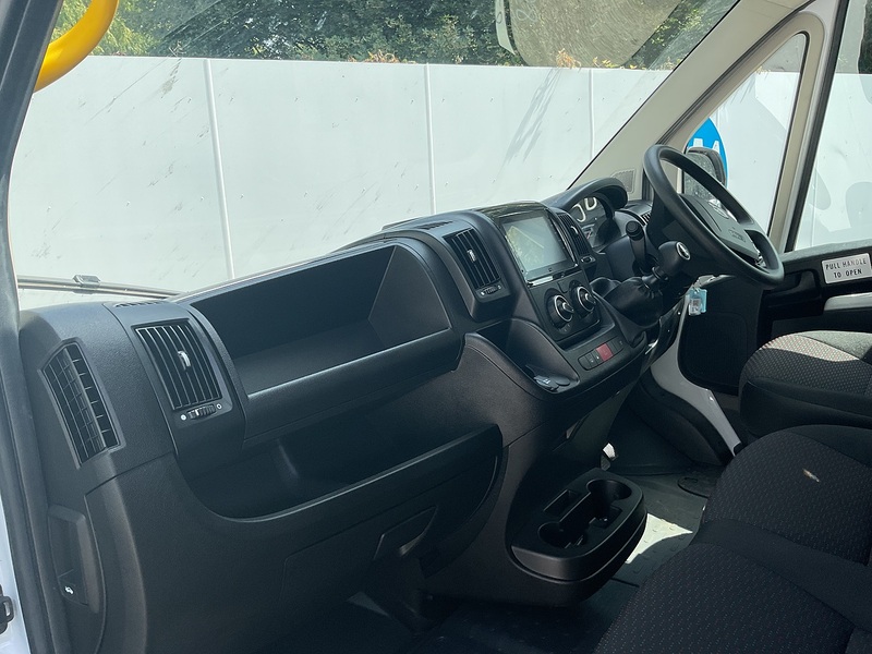 Vauxhall CDTi 15 Seat 3.5T Minibus Euro 6