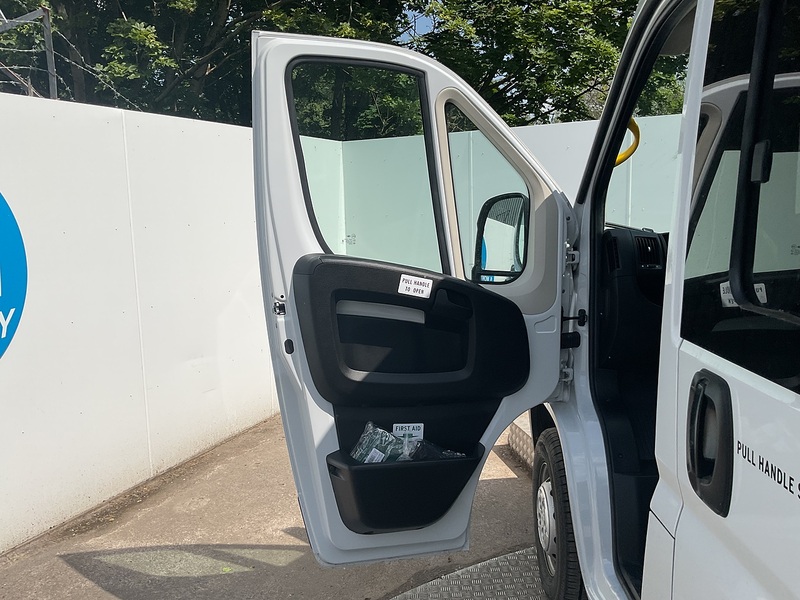 Vauxhall CDTi 15 Seat 3.5T Minibus Euro 6