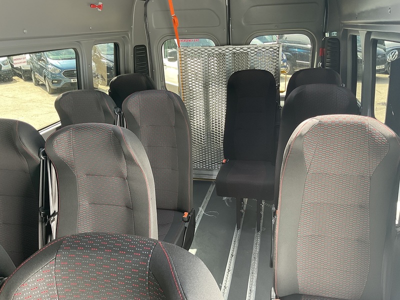 Vauxhall CDTi 15 Seat 3.5T Minibus Euro 6