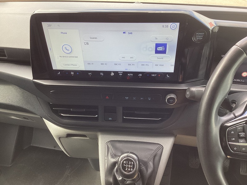 Ford 300 EcoBlue Limited SWB L/R New Shape A/C Euro 6