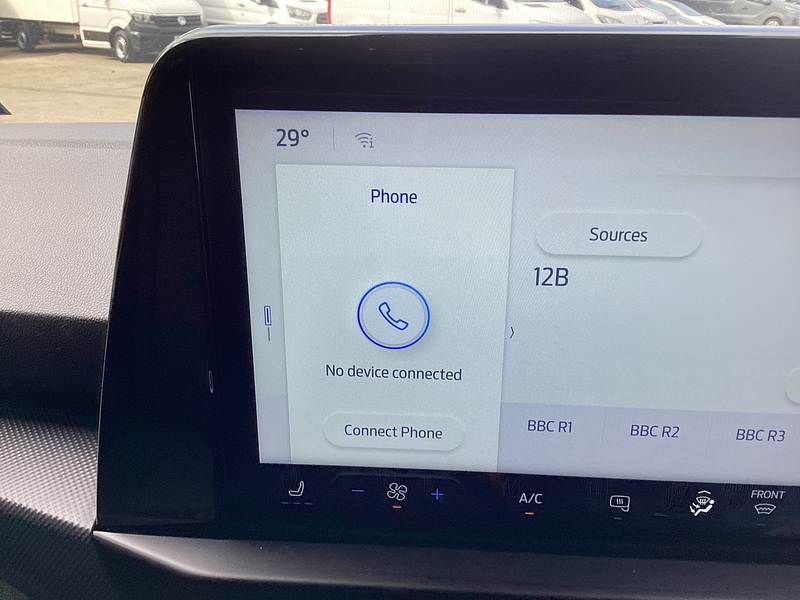 Ford 300 EcoBlue Limited SWB L/R New Shape A/C Euro 6