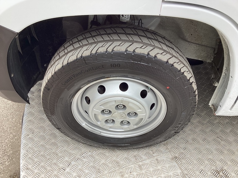 Vauxhall CDTi 3500 BiTurbo Dynamic LWB M/R A/C Euro 6