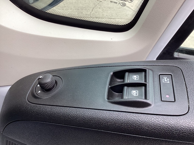 Vauxhall CDTi 3500 BiTurbo Dynamic LWB M/R A/C Euro 6