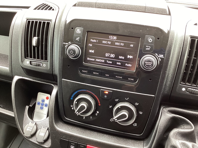 Vauxhall CDTi 3500 BiTurbo Dynamic LWB M/R A/C Euro 6