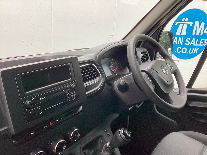 Nissan dCi 35 Acenta LWB M/R Euro 6