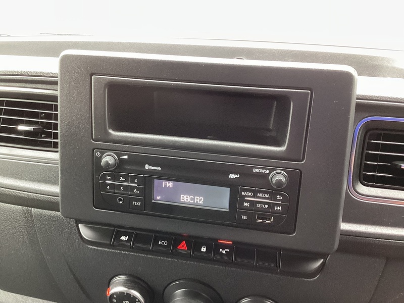 Nissan dCi 35 Acenta LWB M/R Euro 6