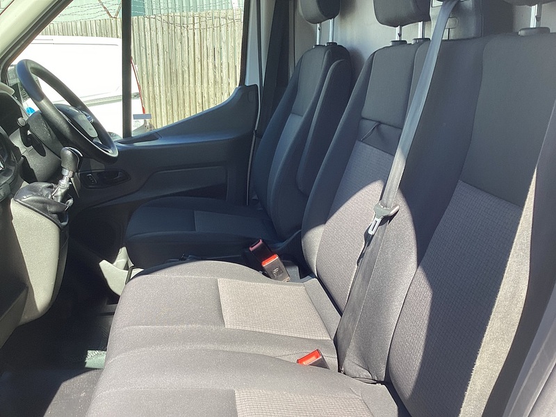 Ford 350 EcoBlue Leader LWB H/R RWD Euro 6