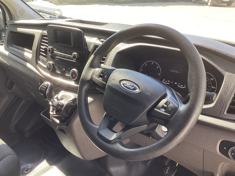 Ford 350 EcoBlue Leader LWB H/R RWD Euro 6