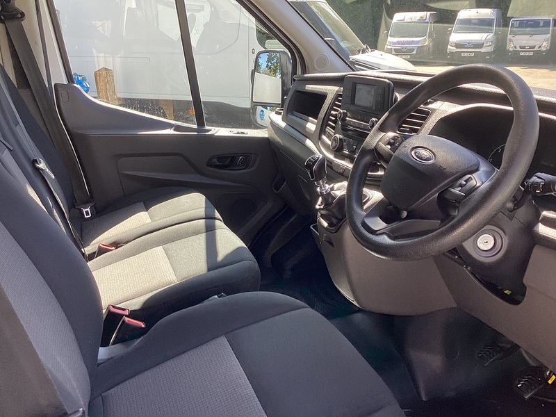 Ford 350 EcoBlue Leader LWB H/R RWD Euro 6