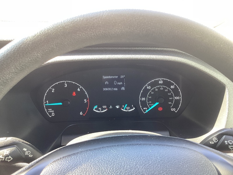 Ford 350 EcoBlue Leader LWB H/R RWD Euro 6