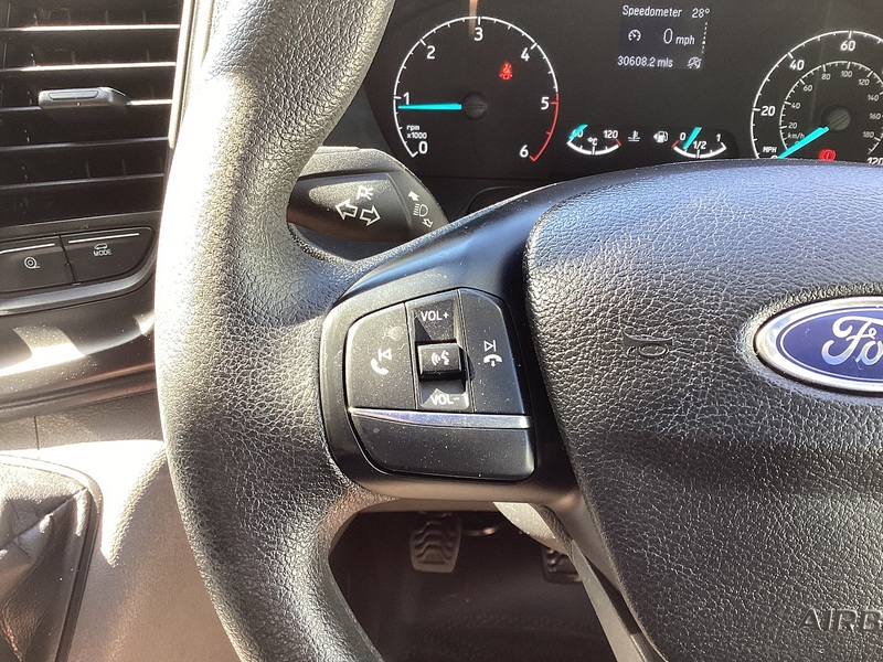 Ford 350 EcoBlue Leader LWB H/R RWD Euro 6