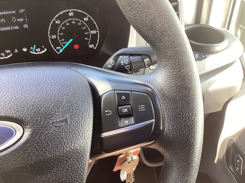 Ford 350 EcoBlue Leader LWB H/R RWD Euro 6