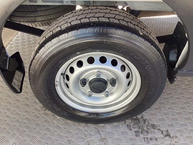 Ford 350 EcoBlue Leader LWB H/R RWD Euro 6