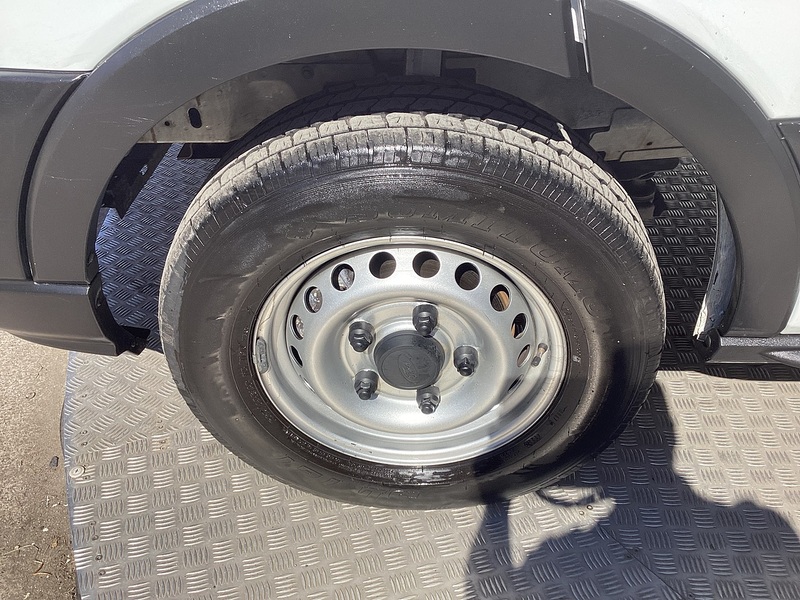 Ford 350 EcoBlue Leader LWB H/R RWD Euro 6