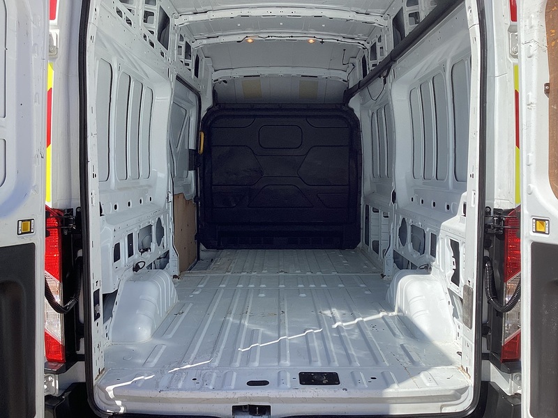 Ford 350 EcoBlue Leader LWB H/R RWD Euro 6