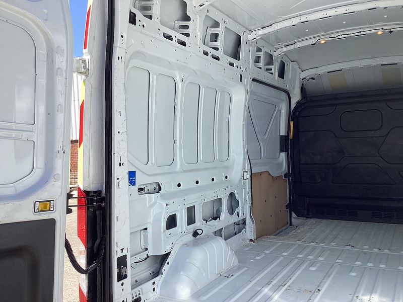 Ford 350 EcoBlue Leader LWB H/R RWD Euro 6