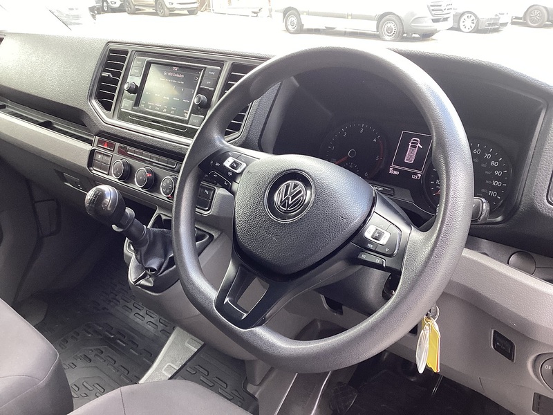 Volkswagen TDI CR35 Trendline LWB H/R A/C Euro 6 