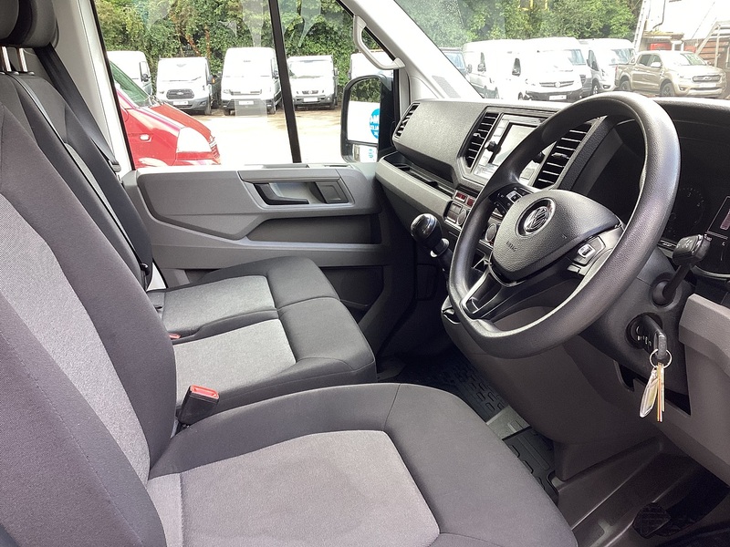 Volkswagen TDI CR35 Trendline LWB H/R A/C Euro 6 