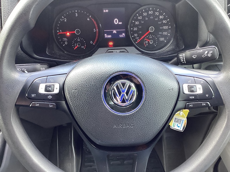 Volkswagen TDI CR35 Trendline LWB H/R A/C Euro 6 